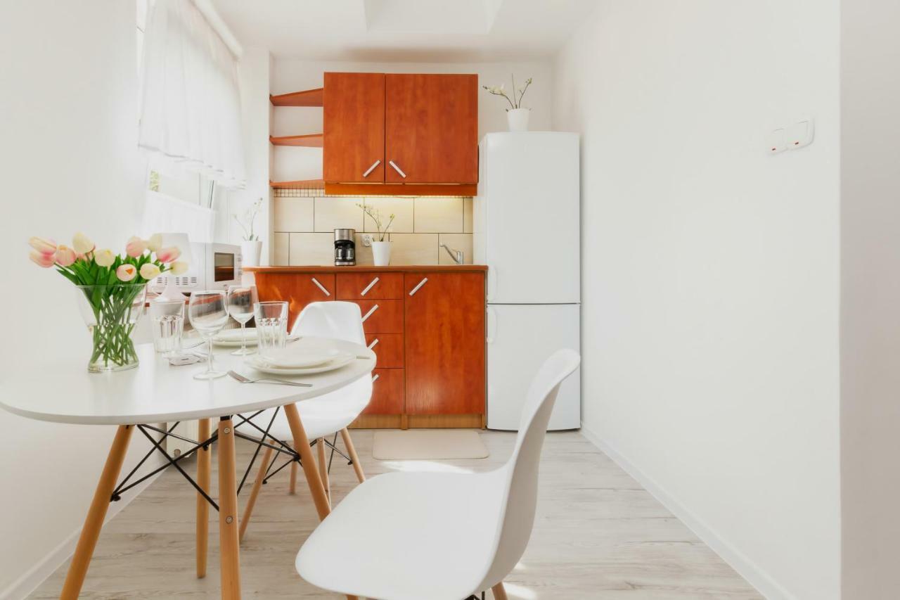 Apartments Gdansk Dworska By Noclegi Renters Bagian luar foto